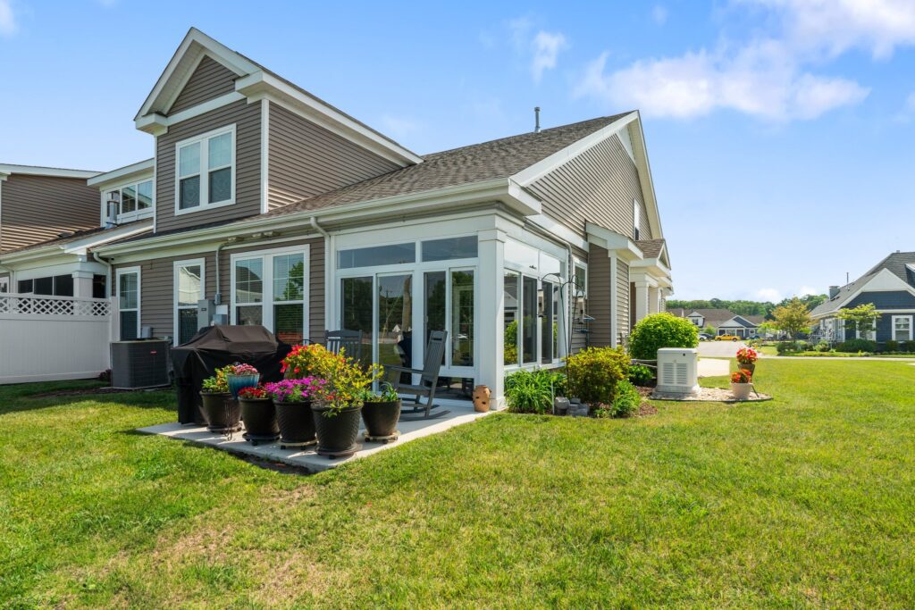 A beautiful, energy-efficient Betterliving® 4-season sunroom that now delivers year-round enjoyment, comfort, and style.