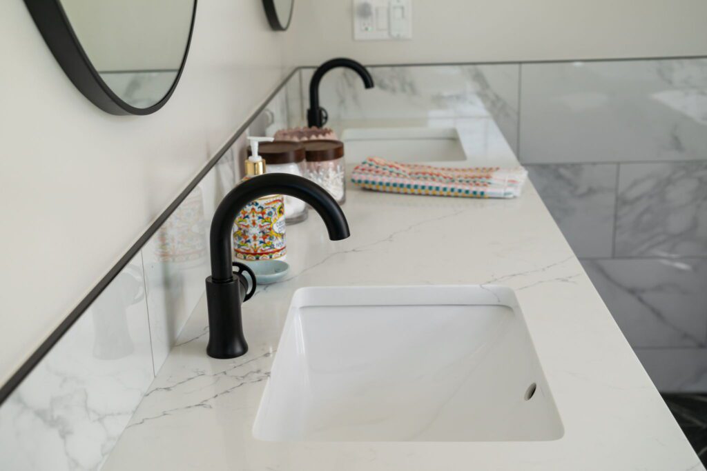 matte black sink hardware